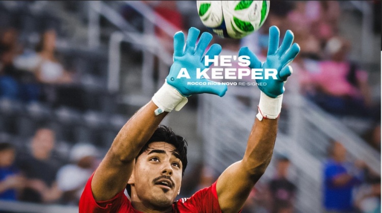 篮球直播-官方：迈阿密国际买断23岁阿根廷门将诺沃